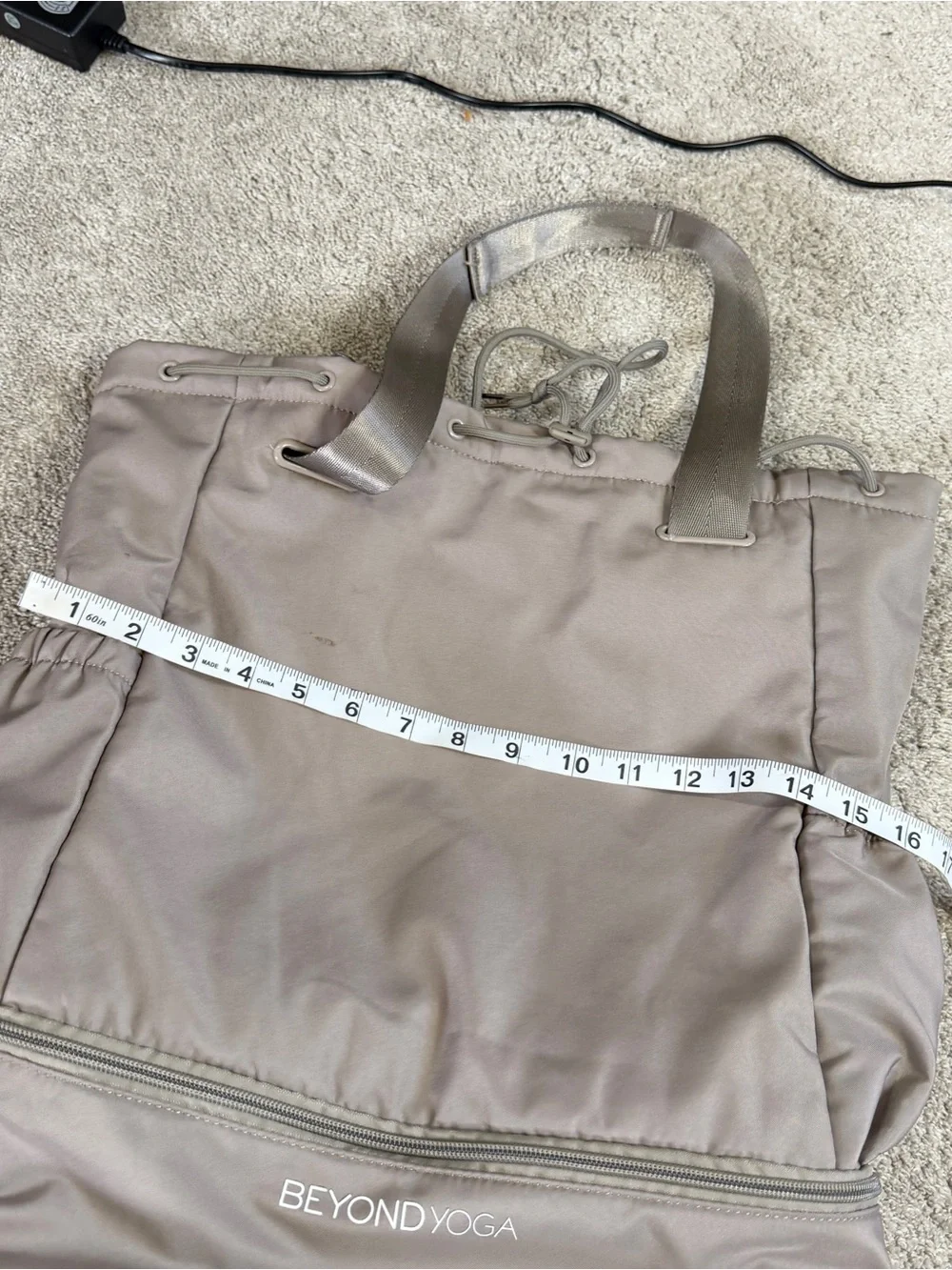 Beyond Yoga Women’s Nylon Convertible Gym Bag Drawstring Cinch Top in Gray